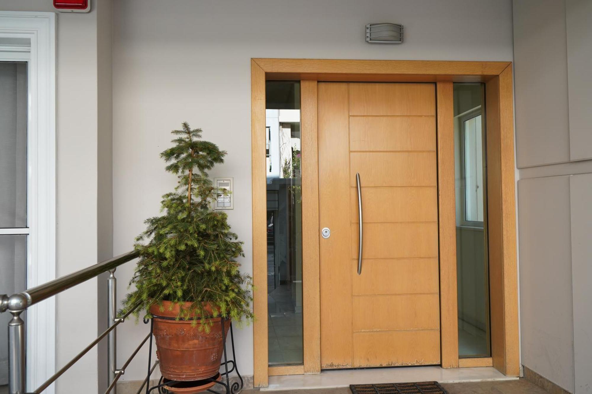 Garden Apartment Next To The Mall -Private Parking Athen Exterior foto