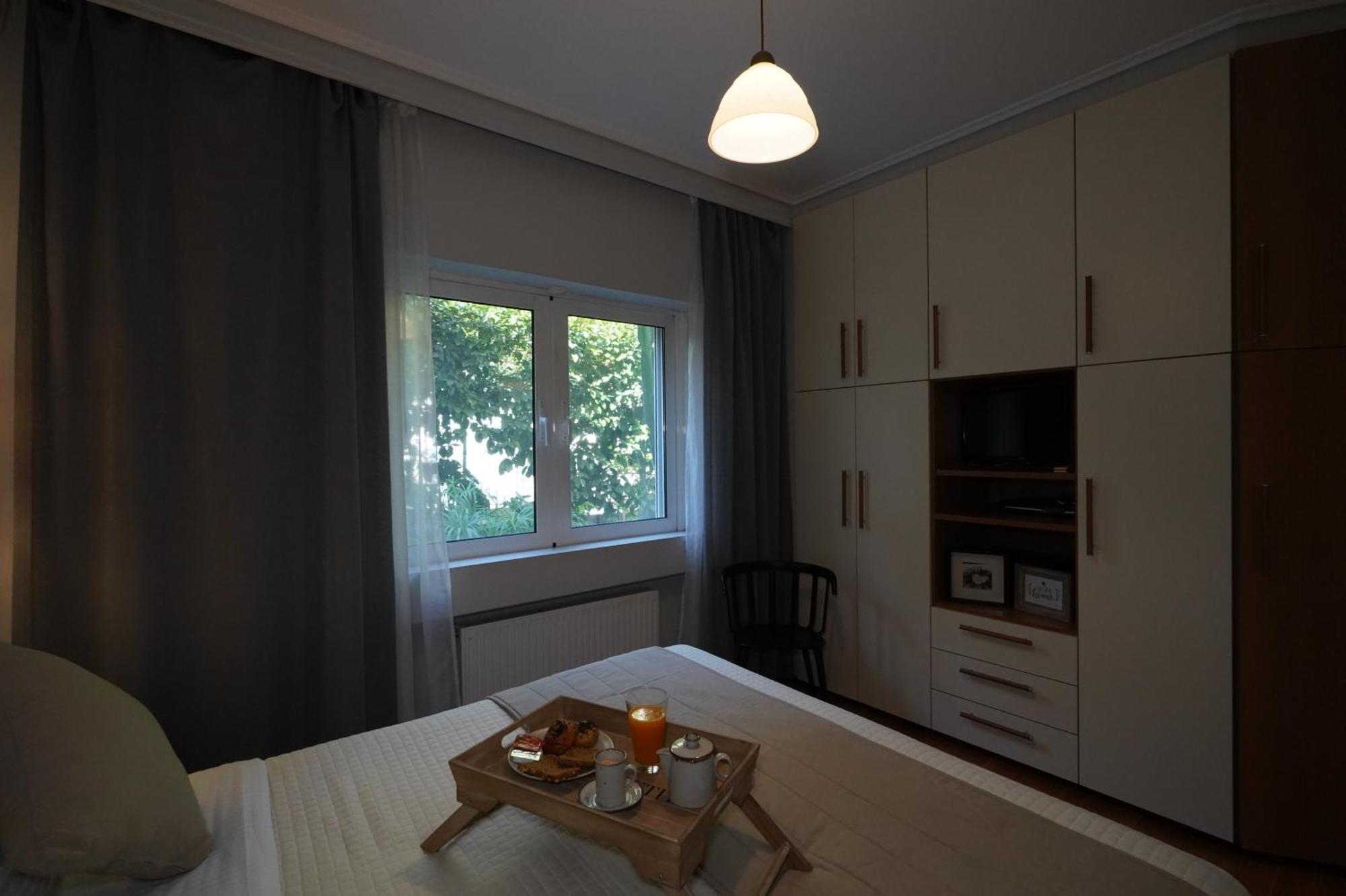 Garden Apartment Next To The Mall -Private Parking Athen Exterior foto